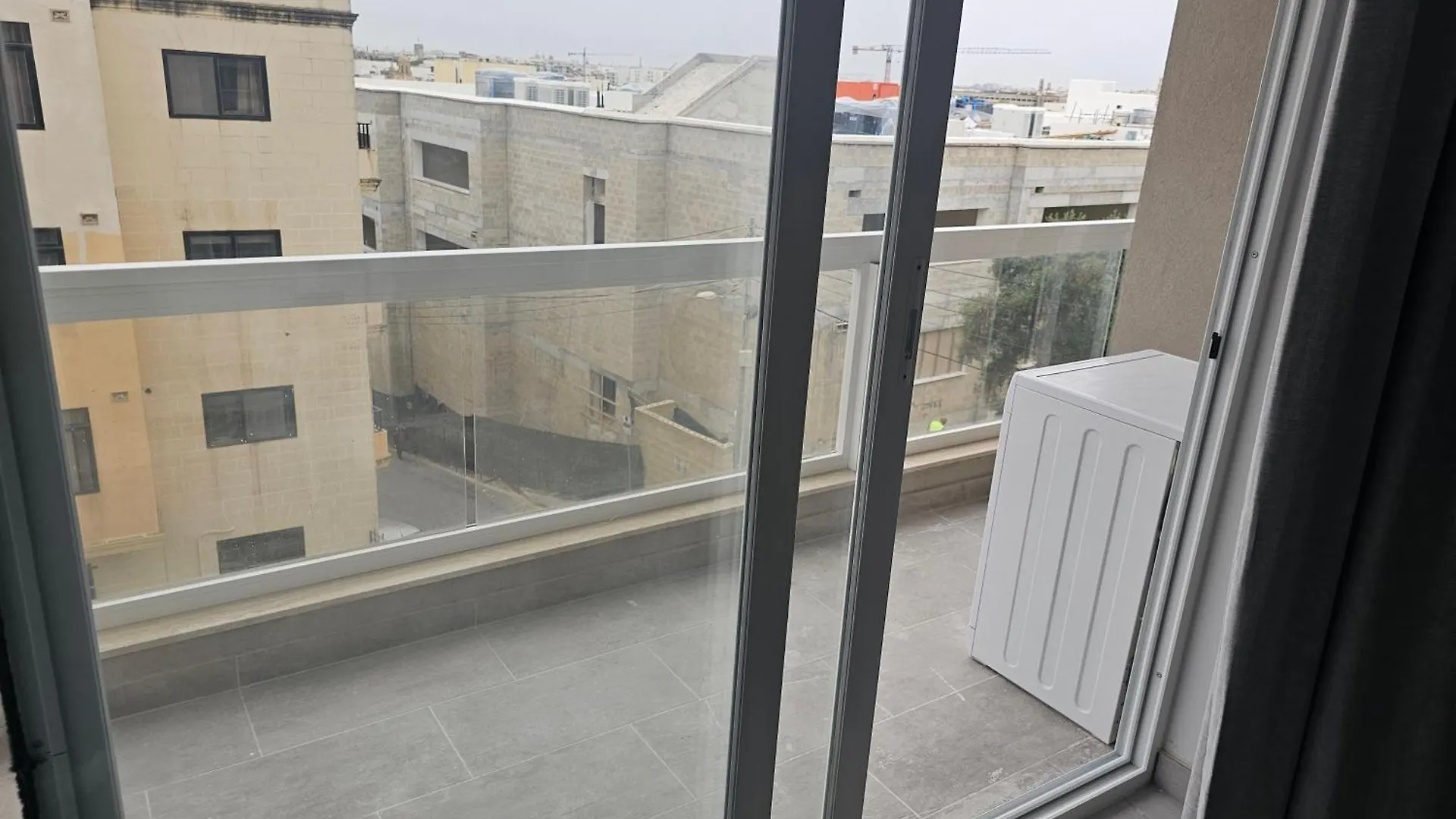 One Bedroom Apartment ムサイダ